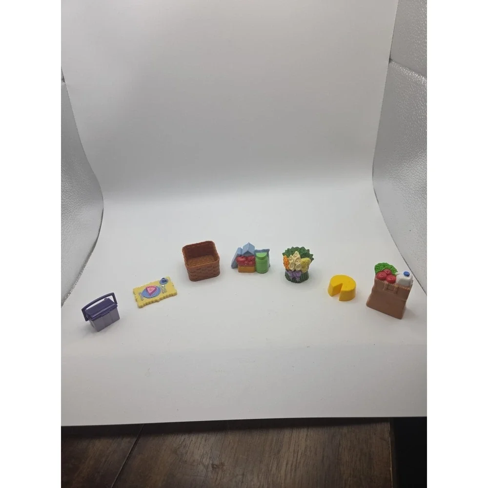 Fisher-Price Loving Family‎ dollhouse Misc Pieces